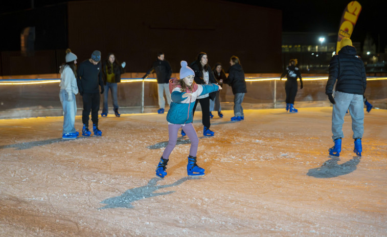 Navidad en A Coruña y su área | Qué hacer hoy 21 de diciembre: Papá Noel en los barrios y pista de hielo en el Puerto