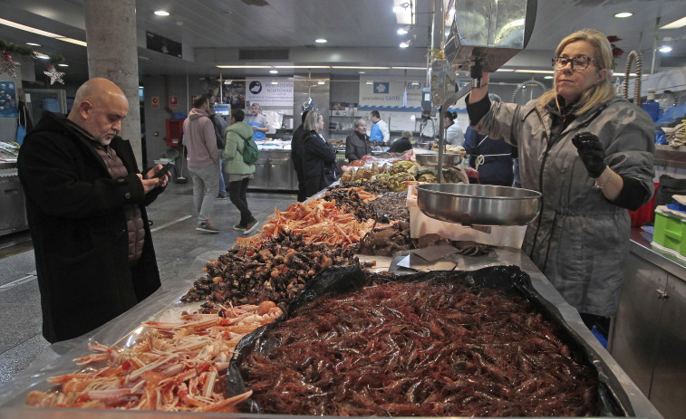 La plaza de Lugo saborea la Navidad con precios de tres cifras: 