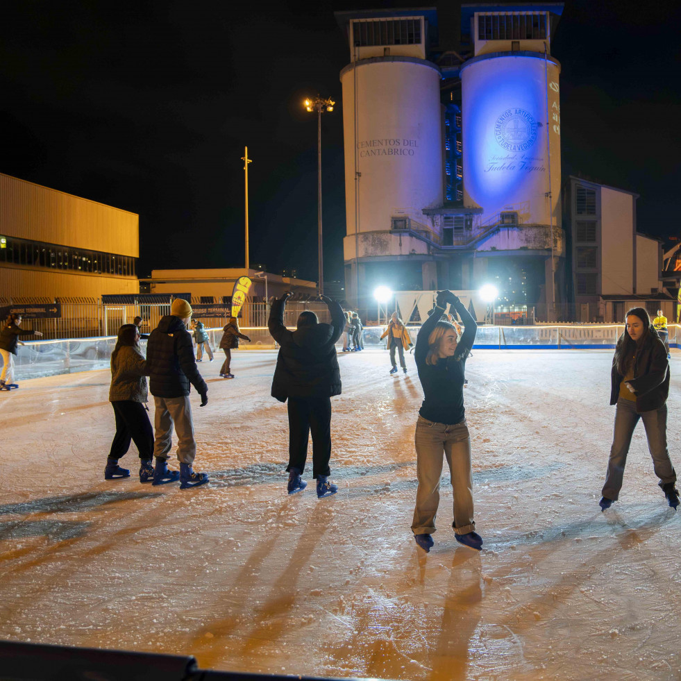 Navidad en A Coruña y su área | Qué hacer hoy, 25 de diciembre: Belén de María Pita y patinaje sobre hielo