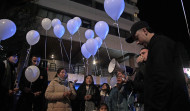 Globos al cielo para recordar a Yoel Quispe, el joven asesinado en el centro de A Coruña hace un año