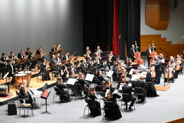 Hollywood Symphony Orchestra 02 21162246