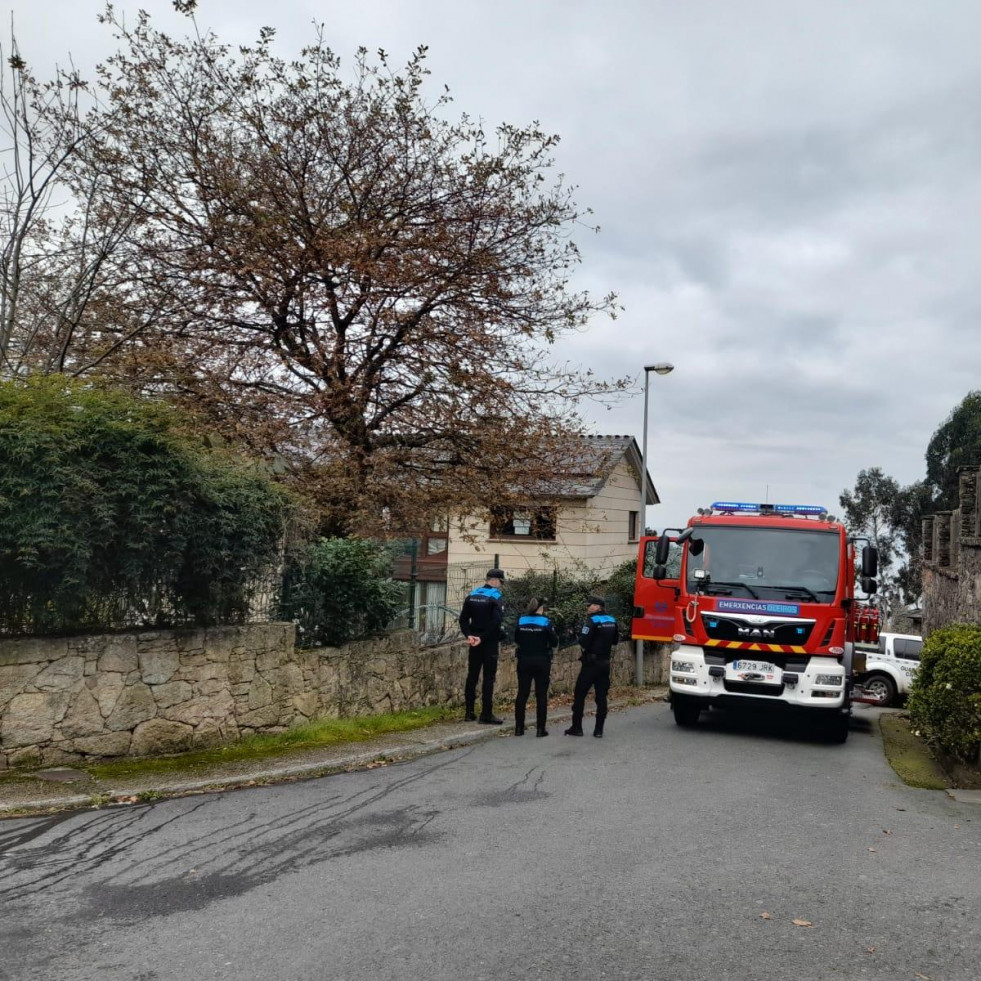 Incendio en la sauna de un chalé en Bastiagueiro, en Oleiros