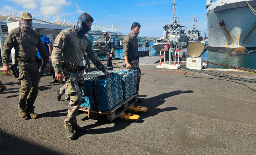 Incautados en Tahití 524 quilos de cocaína nun barco pesqueiro con base en Vigo