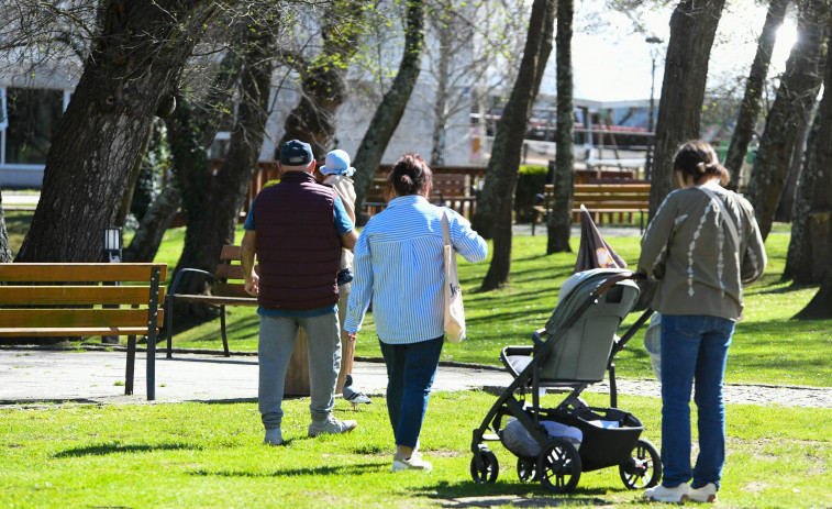 La Xunta amplía el crédito del Bono Concilia Familia para llegar a 14.800 familias