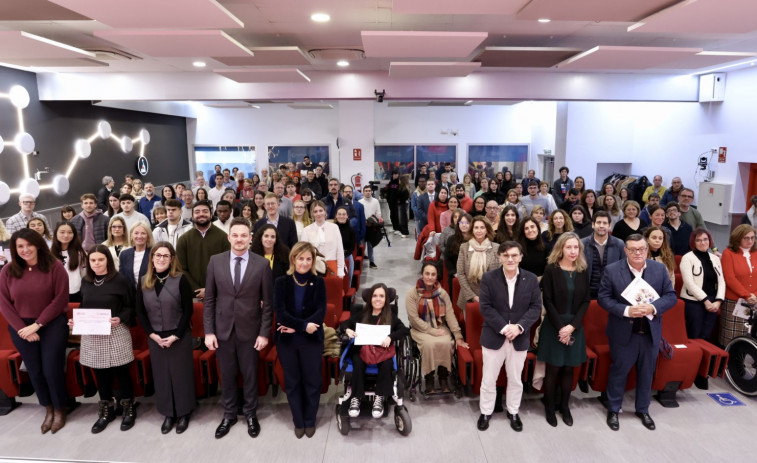 Fundación ONCE otorga en Galicia seis becas a estudiantes con discapacidad