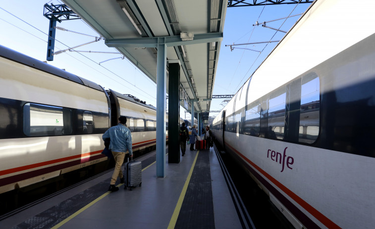 Una avería para durante dos horas y media el tráfico de trenes en la estación de Ourense