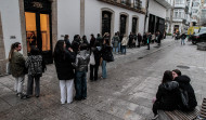 Las rebajas de invierno 'traen cola' en A Coruña: 