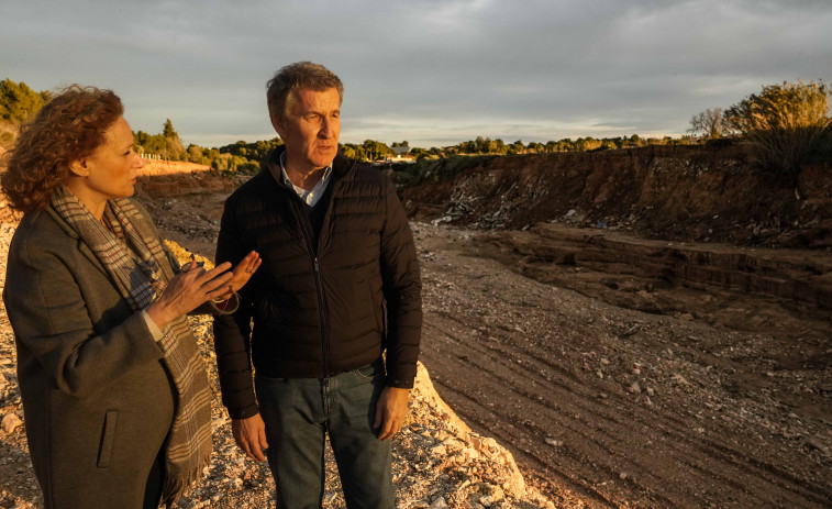 Feijóo visita la zona afectada por la DANA en Valencia y constata que 