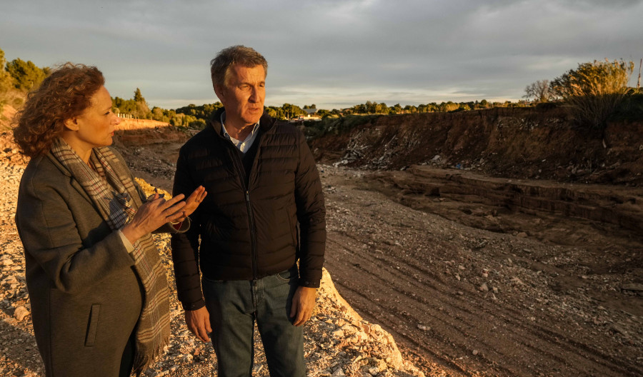 Feijóo visita la zona afectada por la DANA en Valencia y constata que "queda muchísimo" trabajo por hacer