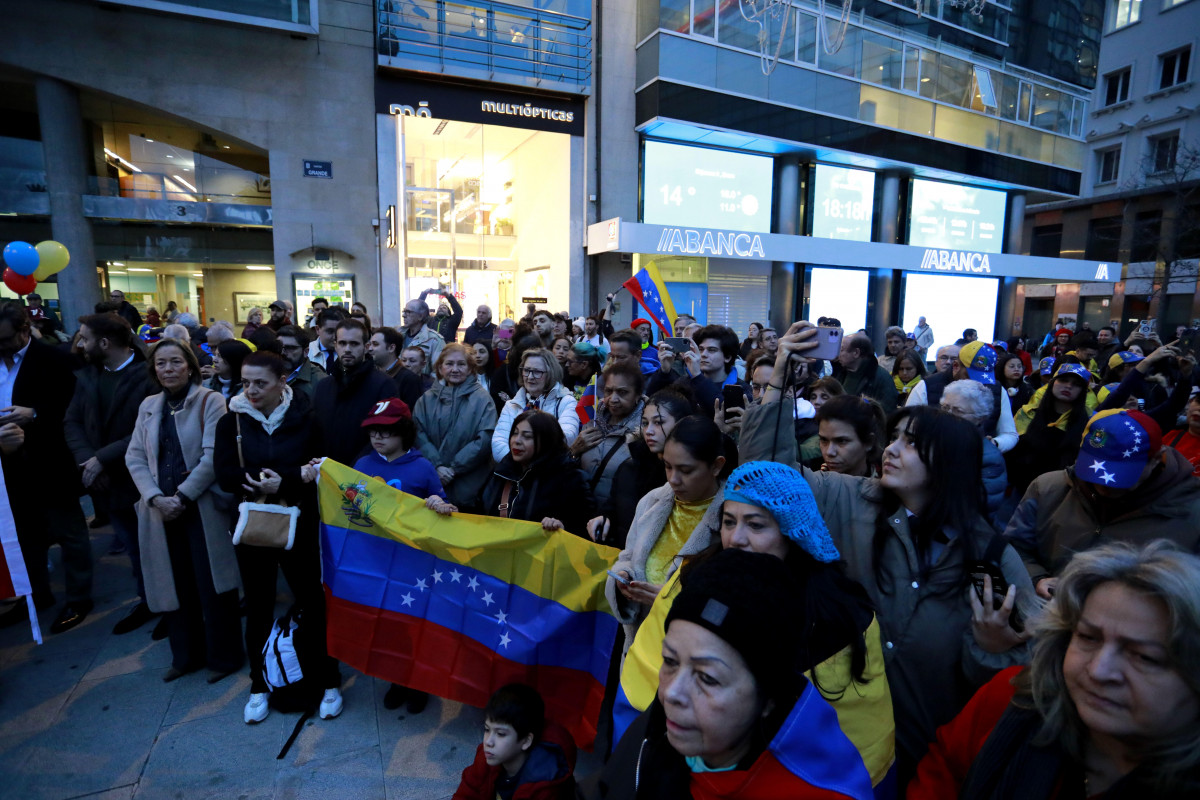 Venezuela (30) 21003117