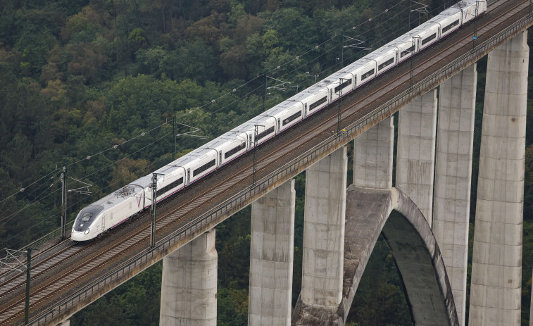 La Xunta reprocha a Puente que “insulte la inteligencia de los gallegos” con el plazo del AVE a Portugal