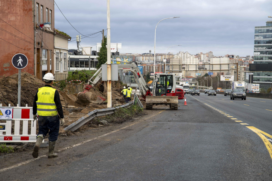 Anulada la parada de autobús de Alfonso Molina - A Zapateira por las obras