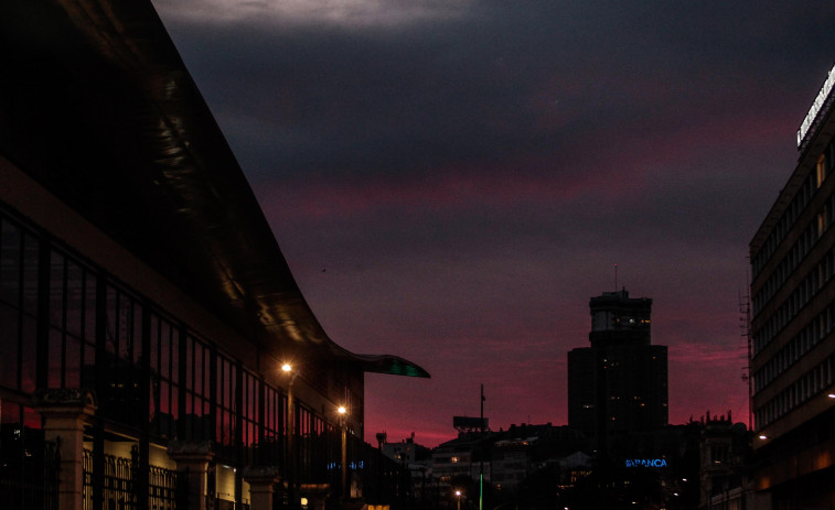 El dulce atardecer rosa de A Coruña