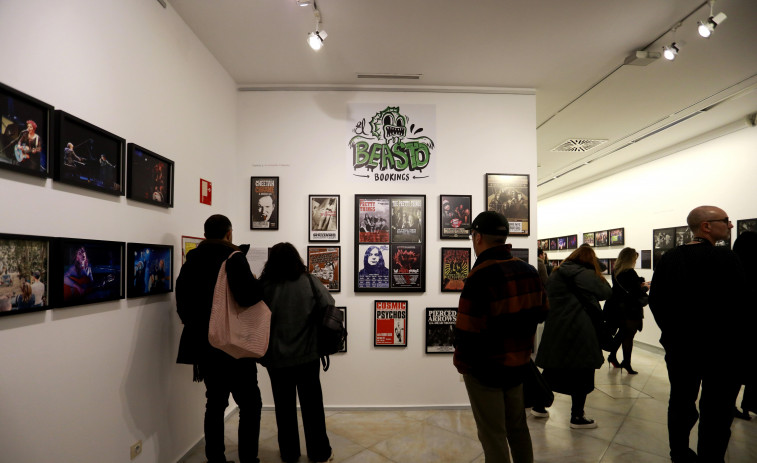 Mardi Gras canta a la amistad en  la exposición de su 25 aniversario