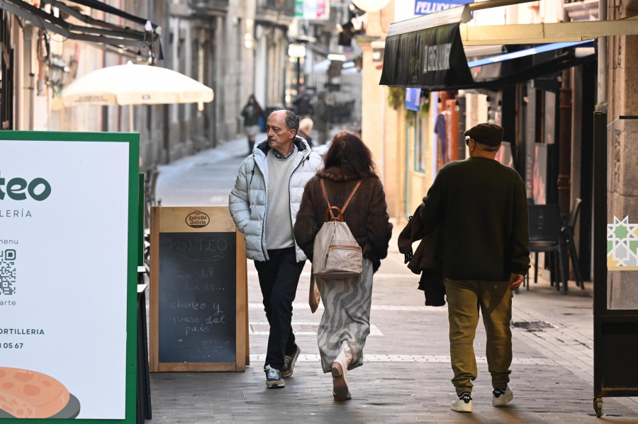 La nueva franja de la calle de la Franja de A Coruña: algo más que marisco y multas