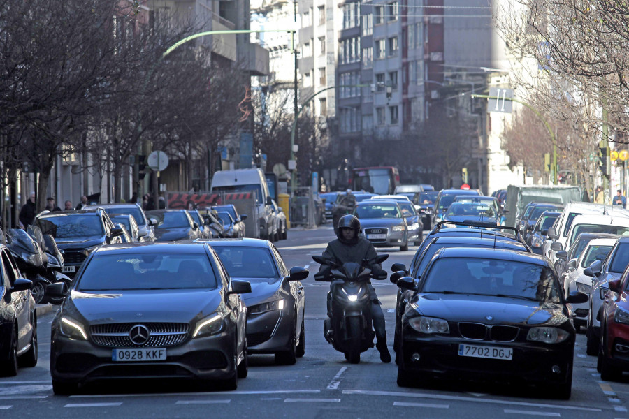 La velocidad media se reduce: en Juan Flórez los coches circulan a 20,5 kilómetros/hora