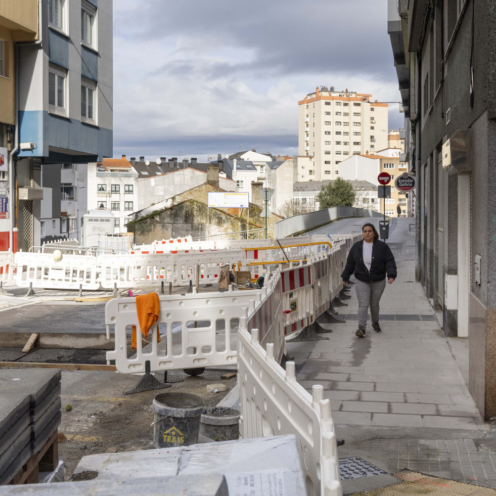 Avanzan las obras para mejorar la accesibilidad entre el Peruleiro y la calle Barcelona