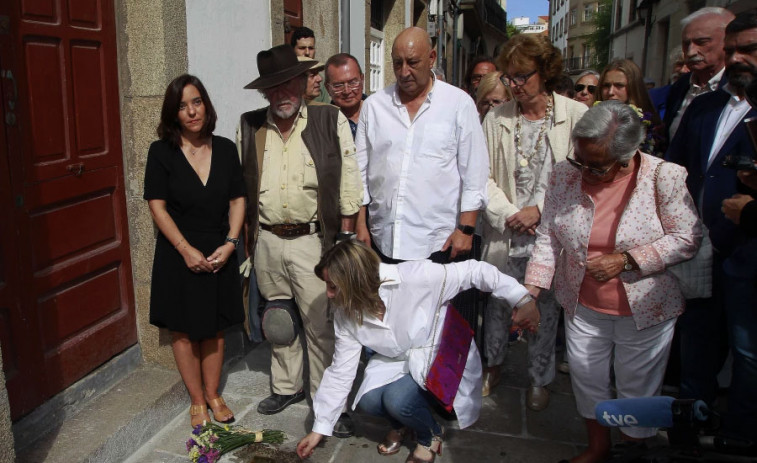 Todas las ‘stolpesteine’ de A Coruña estarán colocadas desde la próxima semana