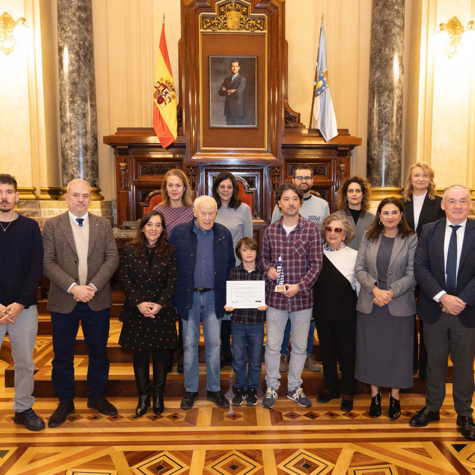 Ricardo F. Colmenero gana el LXXXIV Premio Pérez Lugín de la Asociación de la Prensa de A Coruña