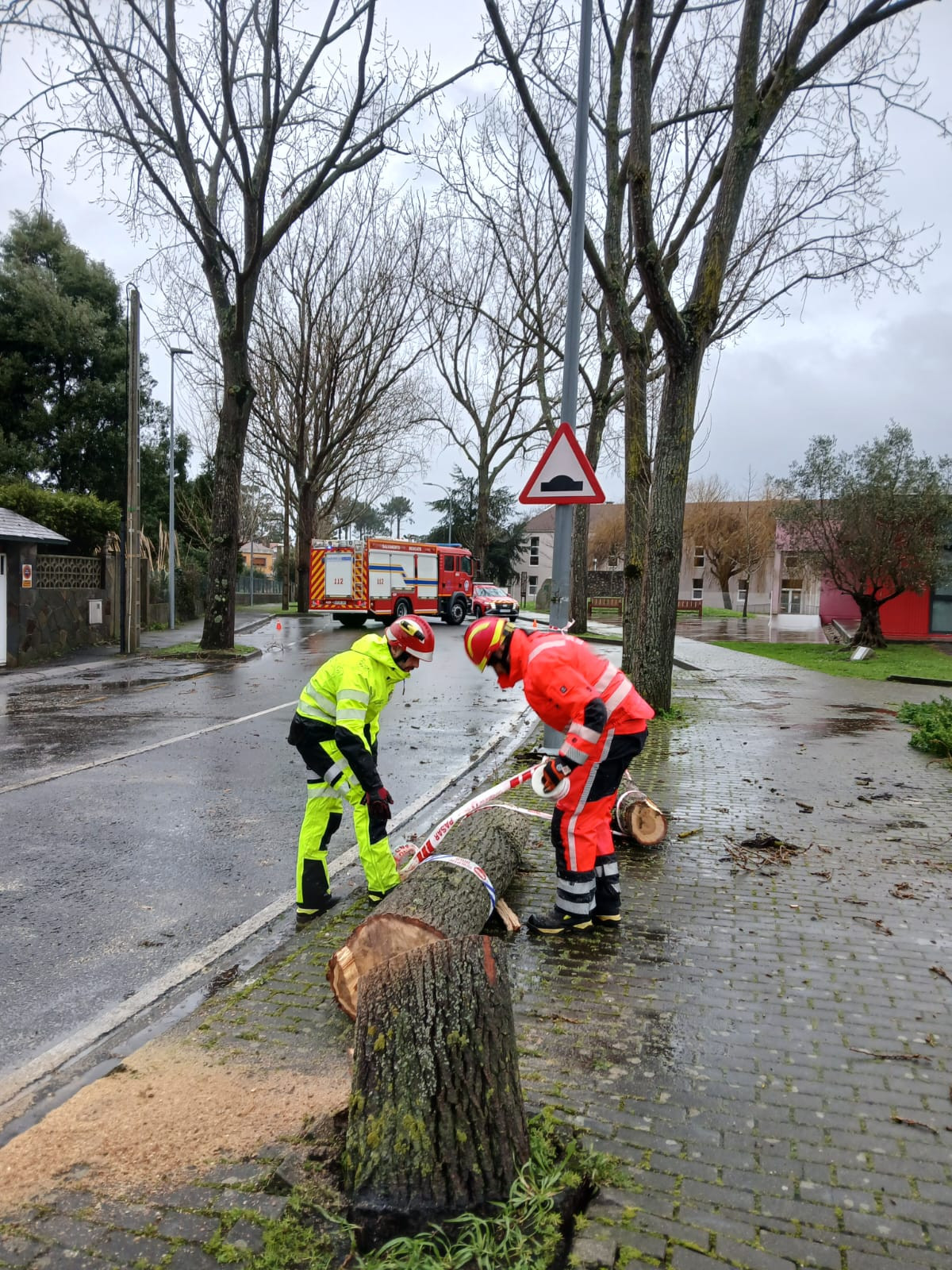 Incidencias por el temporal Herminia en Oleiros (5)