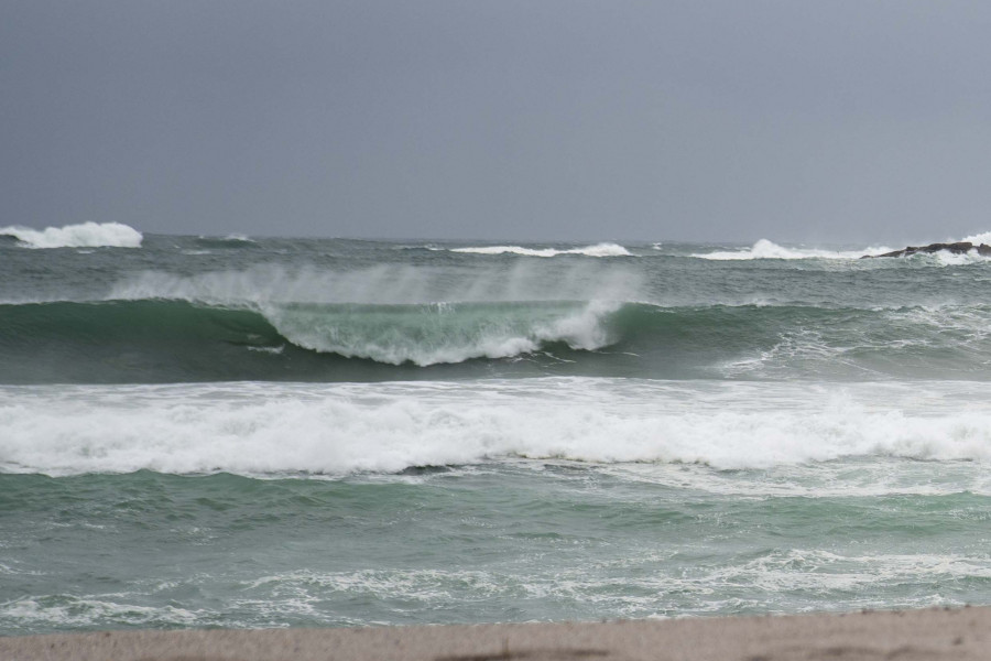 Alerta de temporal en todo el litoral gallego y suspensión de actividades deportivas