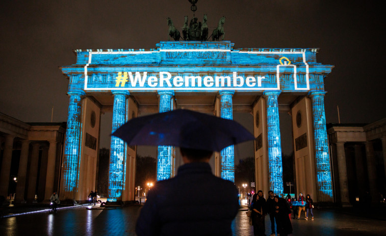 El mundo homenajea a las víctimas del Holocausto nazi en Auschwitz