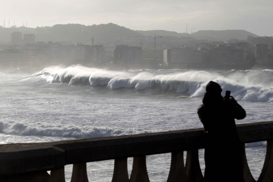 'Ivo' ya deja rachas de más de 90 kilómetros por hora en A Coruña