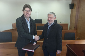 Calvelo y Ucha, durante la firma del convenio de Estrella