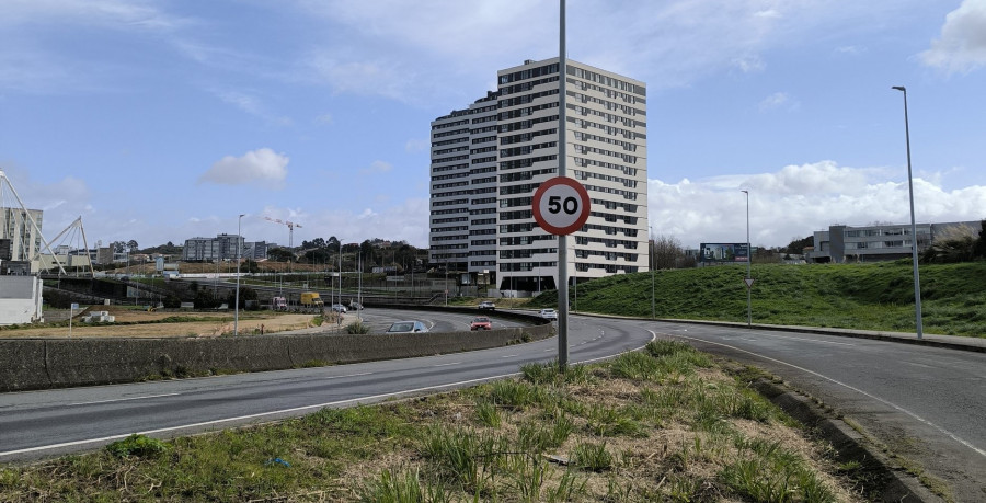 El Ayuntamiento baja de 80 a 50 por hora la velocidad máxima en la zona del Recinto Ferial