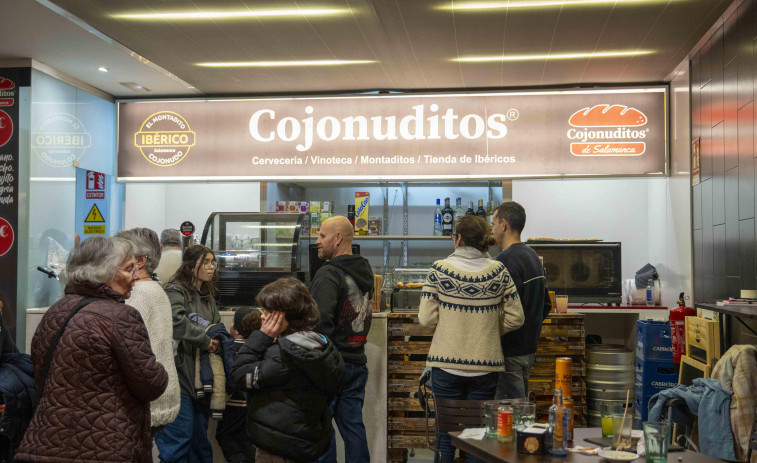 Inaguración de Cojonuditos en Espacio Coruña