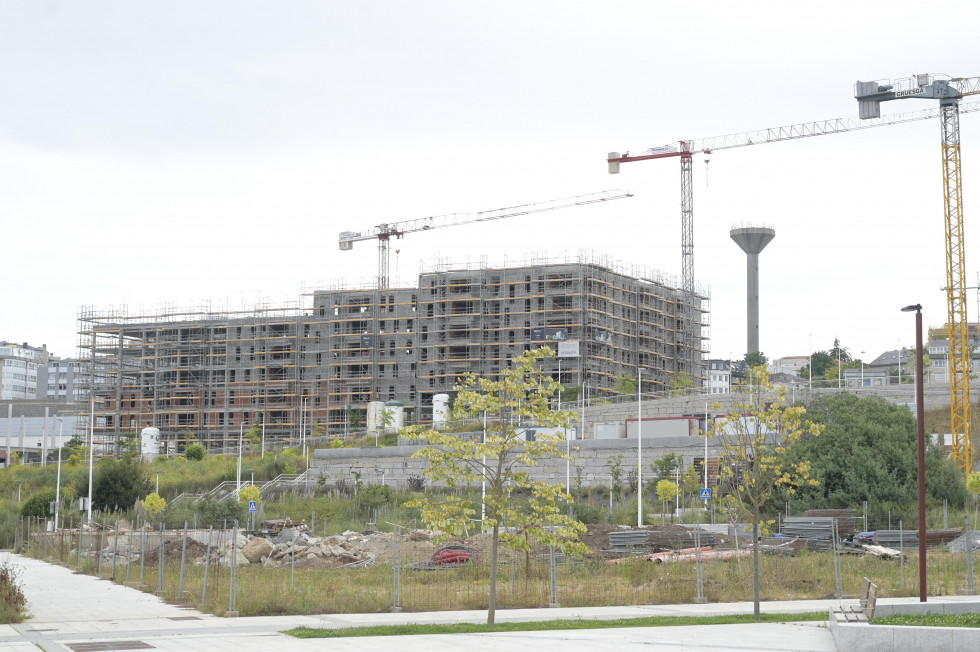 Edificios en obras en el barrio de Xuxán  javier alborés