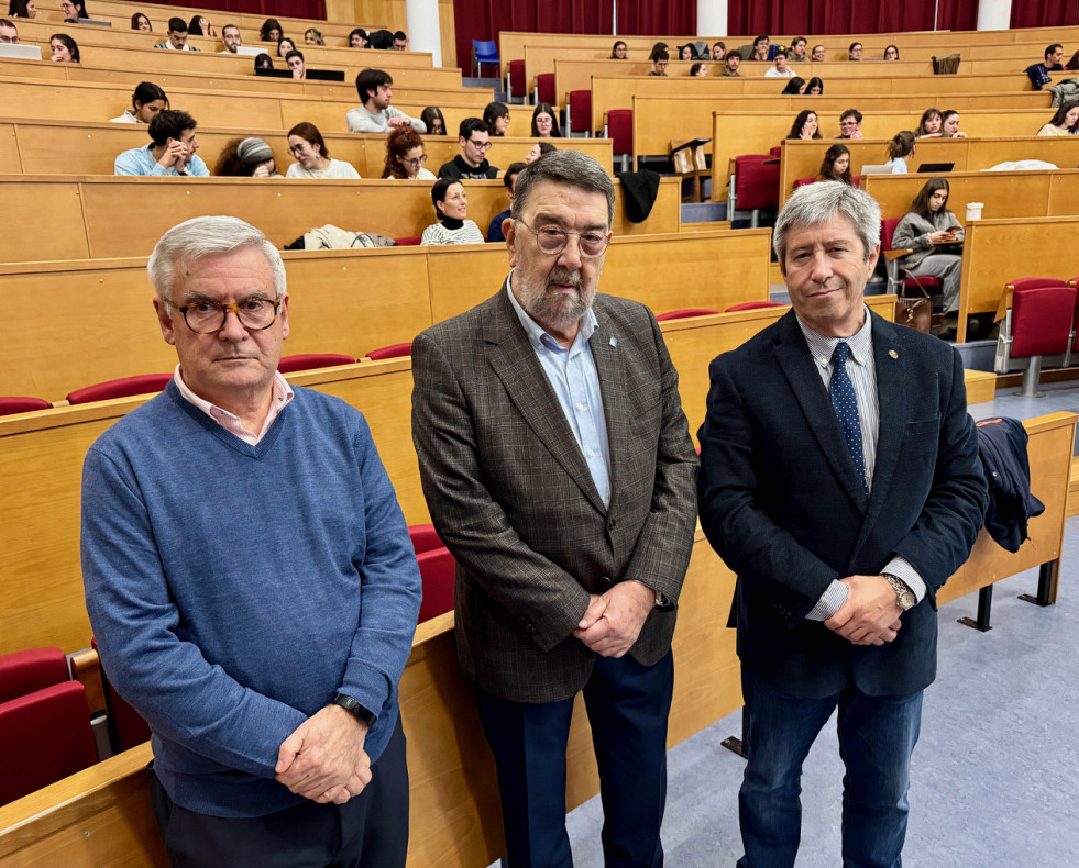 Miguel Gelabert, el Dr. Juan Gestal y José Martín Carreira