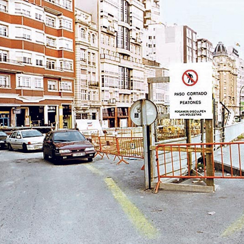 Hace 25 años | La salida de A Coruña por Linares Rivas estará cortada siete semanas