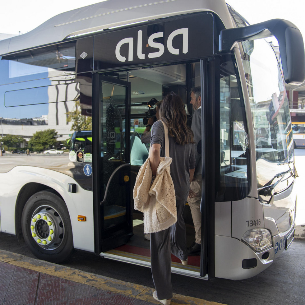 La Xunta exige que el mapa estatal de autobuses “venga con financiación” para asumir los “recortes”