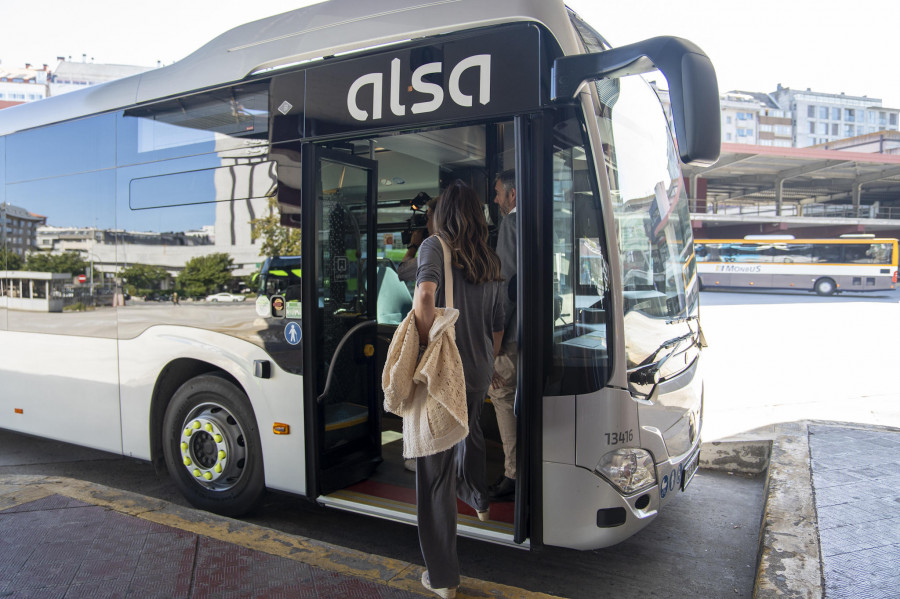 La Xunta exige que el mapa estatal de autobuses “venga con financiación” para asumir los “recortes”