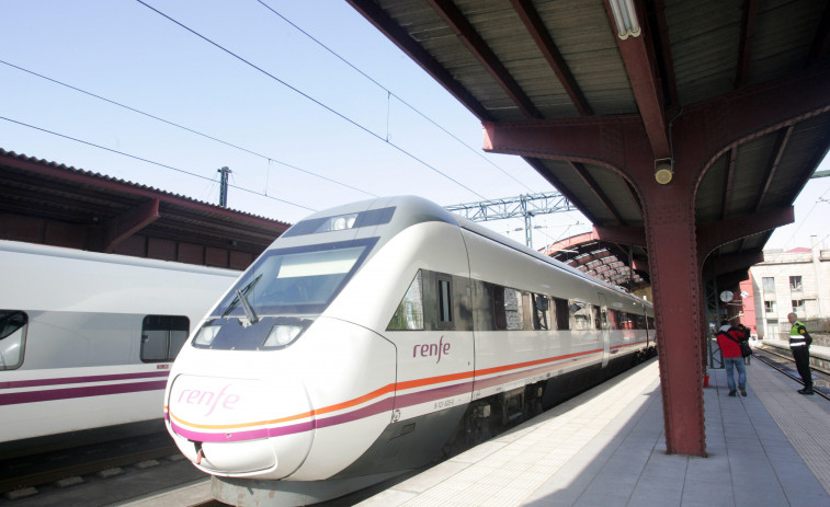 Una incidencia técnica retrasa casi una hora el tren de las 8 horas entre Vigo y A Coruña