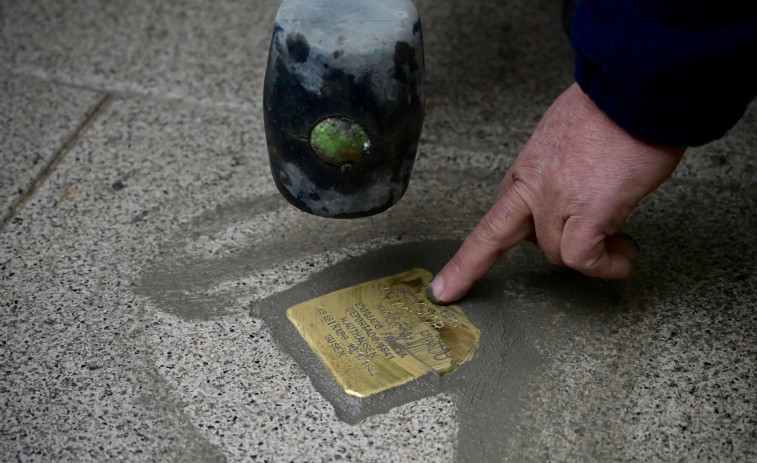 A Coruña amplía su ruta de memoria reparadora con las víctimas del Holocausto