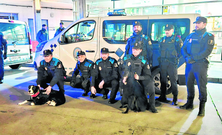 La unidad canina de la urbe ayudó en el dispositivo de las fiestas  del Entroido de Xinzo de Limia