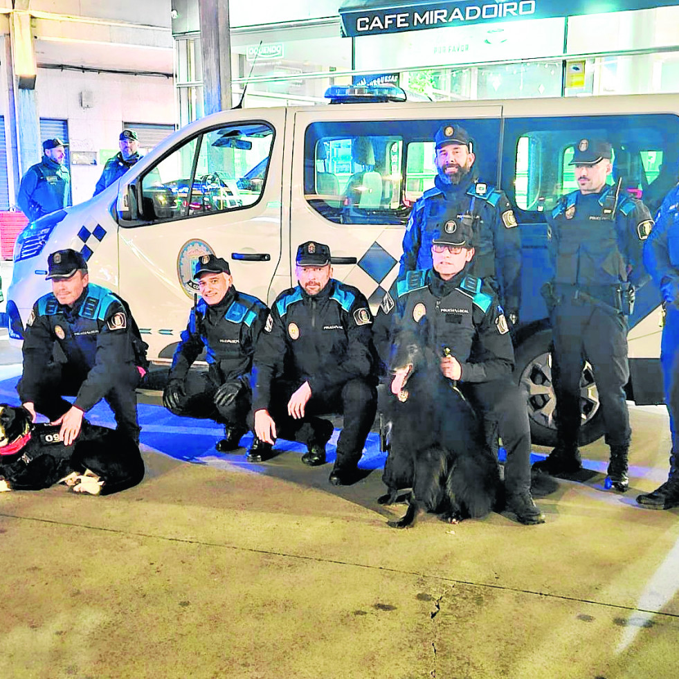 La unidad canina de la urbe ayudó en el dispositivo de las fiestas  del Entroido de Xinzo de Limia