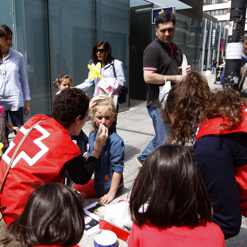 La provincia coruñesa alcanzó las 162 familias de acogida  de Cruz Roja en 2024