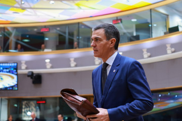 Brussels (Belgium), 19/12/2024.- Spain's Prime minister Pedro Sanchez arrives at the EU Summit in Brussels, Belgium, 19 December 2024. EU leaders are meeting in Brussels to discuss Ukraine, the EU in 