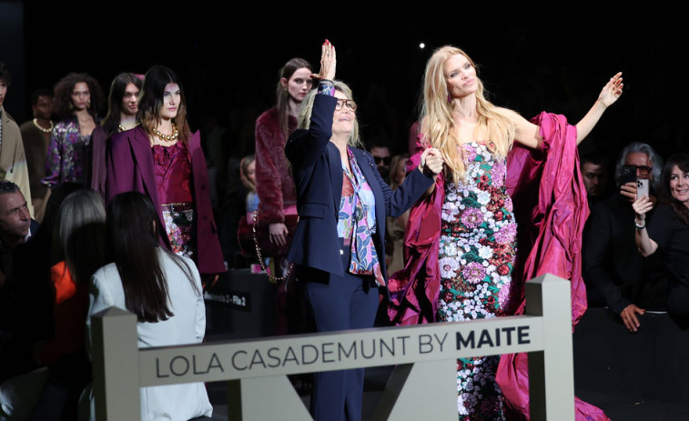 Esther Cañadas y la hija de John Travolta, protagonistas del desfile de Lola Casademunt