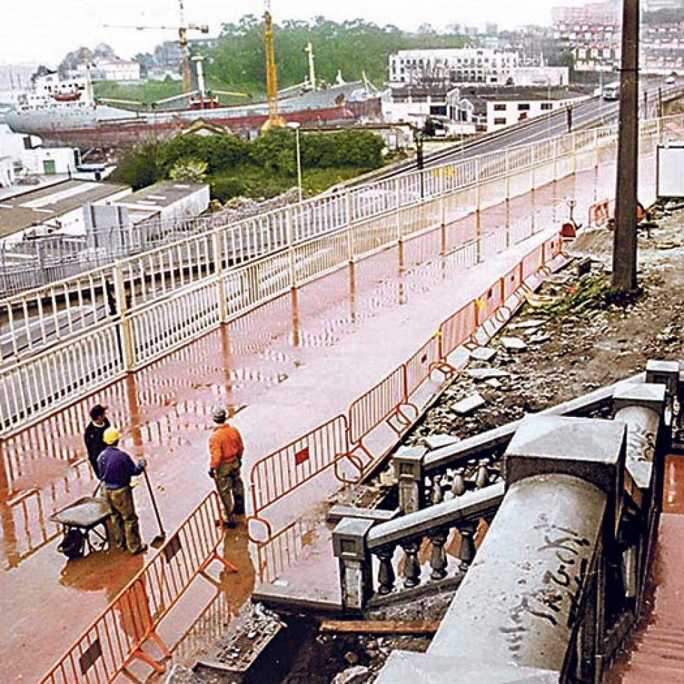 Hace 25 años | Empieza la última fase de las obras de construcción del paseo de Casablanca