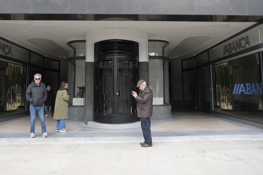 El Cine Avenida, lugar de encuentro de la “chavalería” de A Coruña y de primeras películas