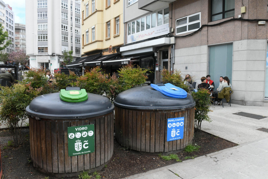 La Xunta multa con agravantes a A Coruña por no poner el quinto contenedor