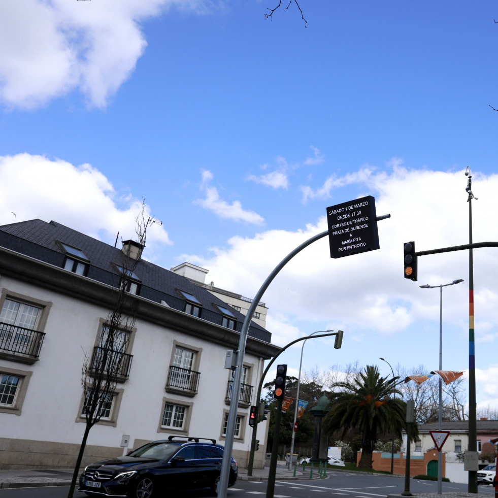 A Coruña pone en marcha sus carteles de Zona de Bajas Emisiones