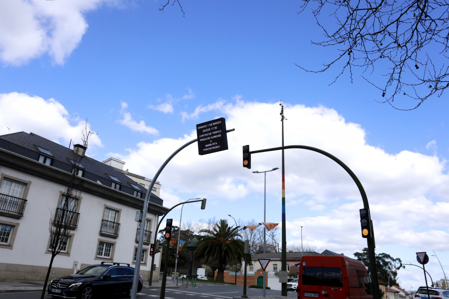 A Coruña pone en marcha sus carteles de Zona de Bajas Emisiones