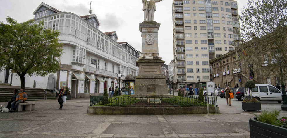 La nueva señalética de Betanzos hace distinciones: seis colores para seis tipologías