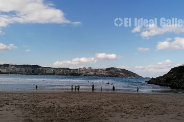 Fútbol en la playa de Coruña