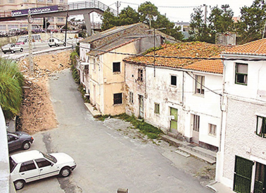 Hace 25 años | Vecinos de As Xubias piden un carril de aceleración para salir del barrio